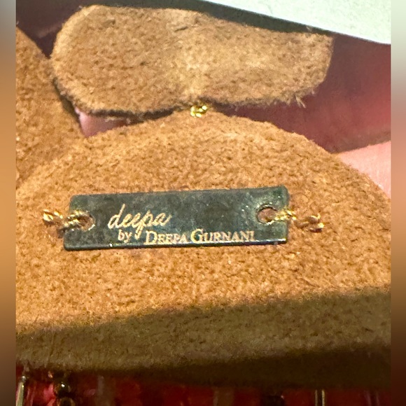 Deepa Gurnani NWT earrings.Hand-crafted by skilled Karigars (artisans).Stunning! - Picture 6 of 9